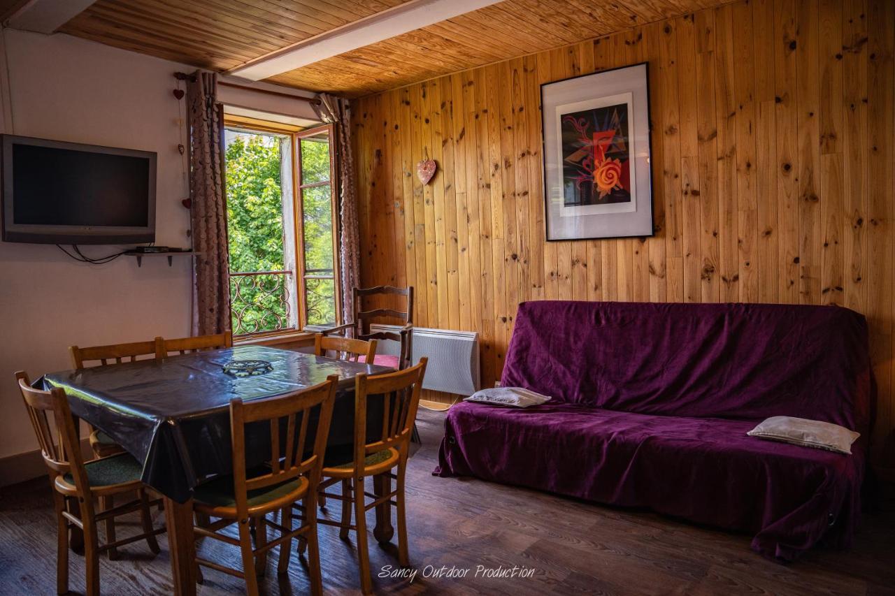 Les Tilleuls Besse-et-Saint-Anastaise Luaran gambar